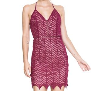 SEXY SLEEVELESS BODYCON LACE DRESS